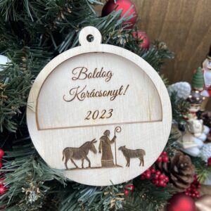 Karácsonyfadísz egyedi felirattal és évszámmal
