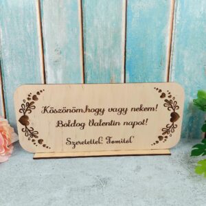 Valentin napi szívvirágos tábla egyedi szöveggel